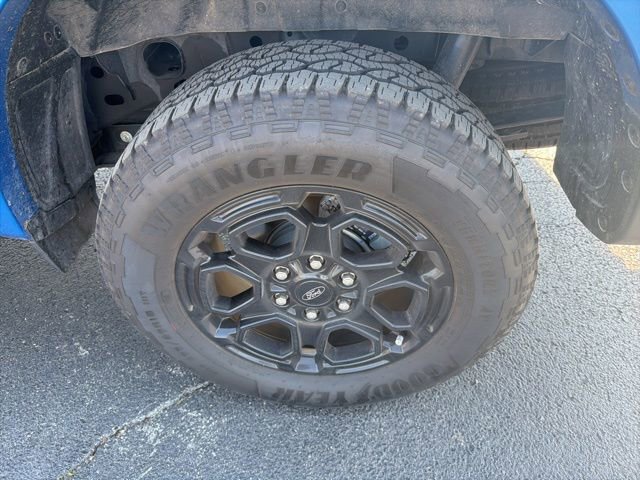 Used 2025 Ford Ranger XLT w/ Black Appearance Package AWD/4WD image 15