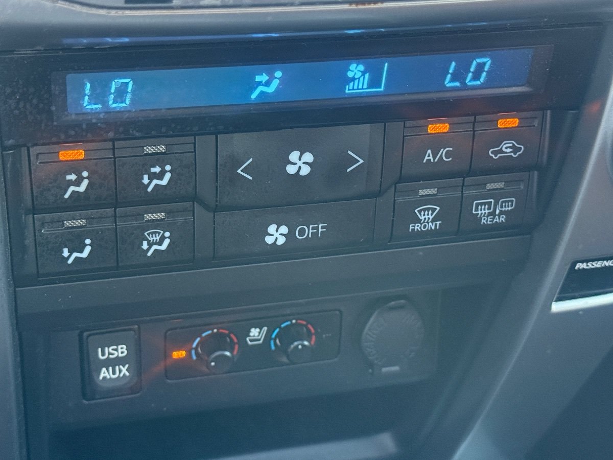 Used 2018 Toyota 4Runner Limited RWD image 32