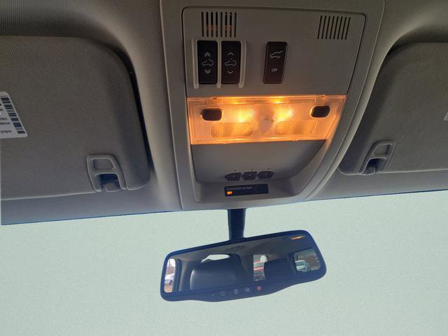 Used 2012 GMC Yukon SLT w/ SLT-2 Equipment Package image 33