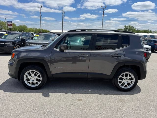 Used 2019 Jeep Renegade Latitude w/ Cold Weather Group AWD/4WD image 5