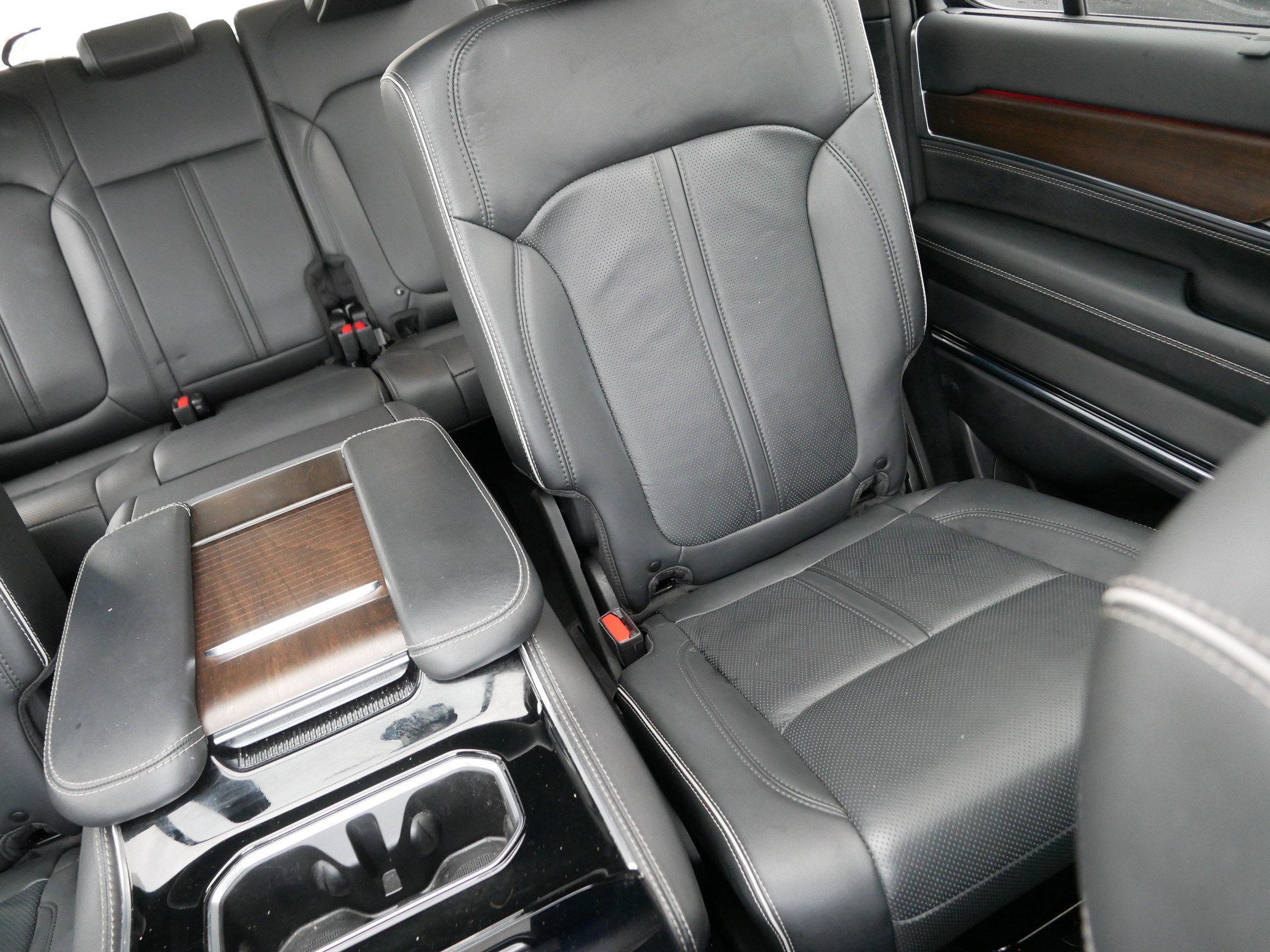 Used 2023 Jeep Grand Wagoneer Series II image 14