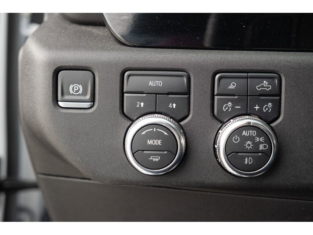 Certified 2025 GMC Sierra 1500 SLT image 29