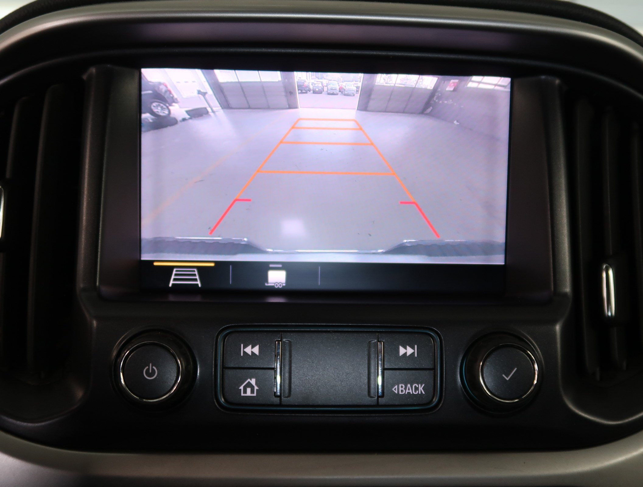 Used 2019 Chevrolet Colorado LT w/ Luxury Package, Chrome AWD/4WD image 27