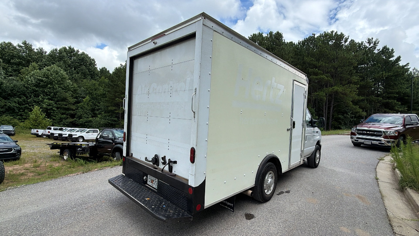 Used 2022 Ford E-350 and Econoline 350 Super Duty RWD image 8