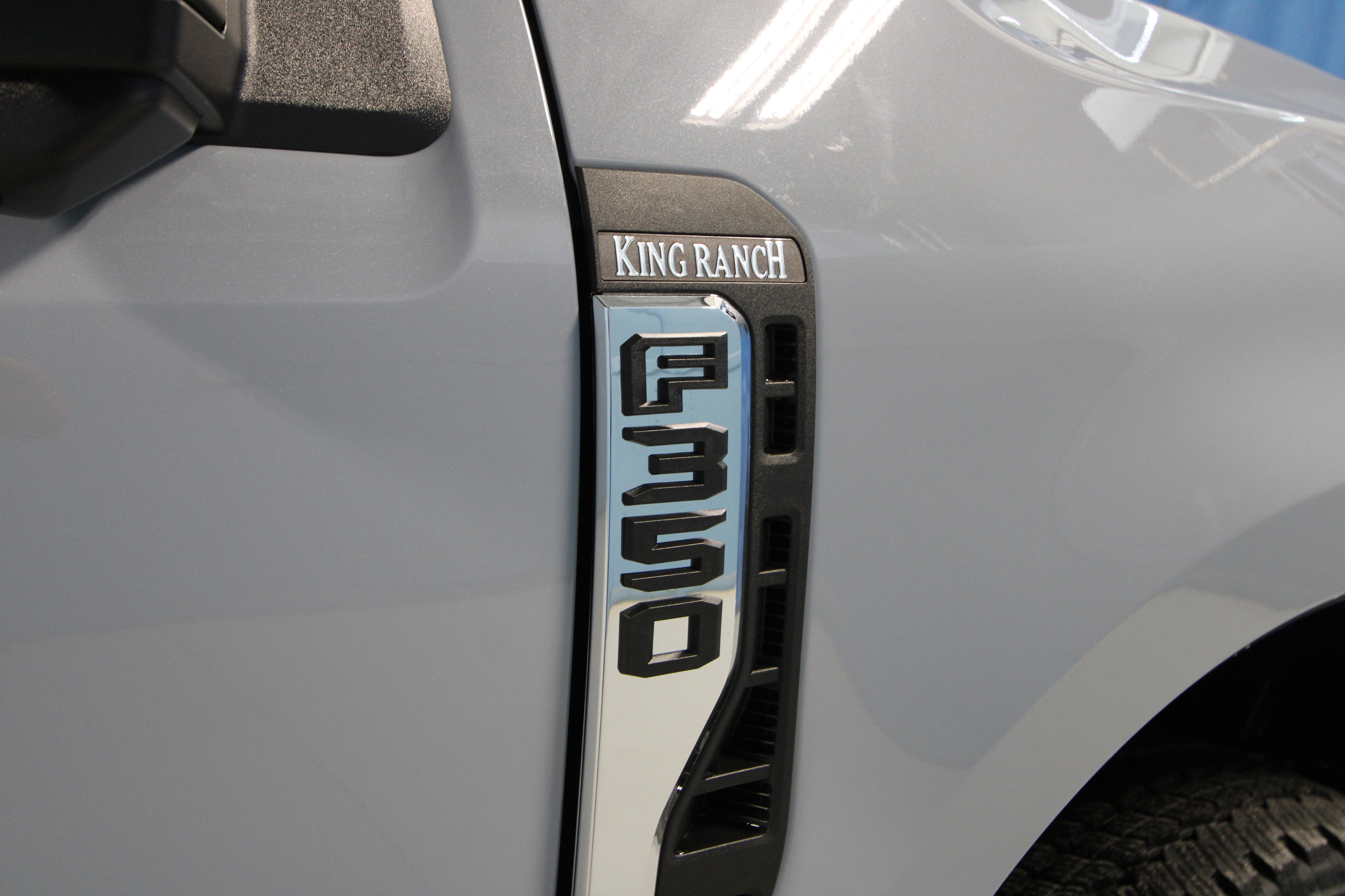 New 2025 Ford F350 King Ranch w/ Chrome Package image 40