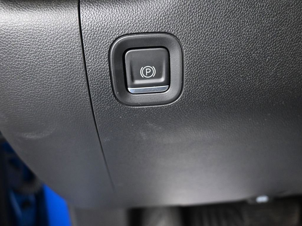 Used 2022 Chevrolet Silverado 1500 Custom image 17