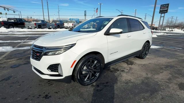 Used 2022 Chevrolet Equinox RS w/ Infotainment Package image 4