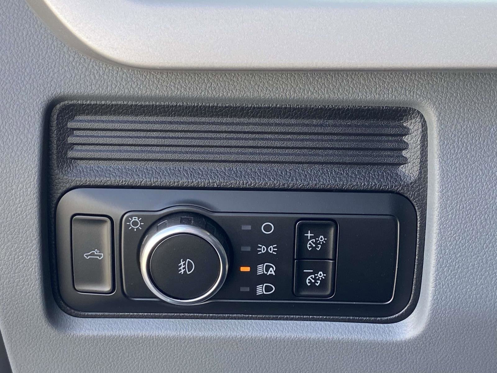 New 2026 Ford F350 XL w/ XL Chrome Package image 25