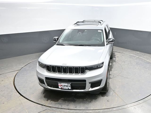 Used 2022 Jeep Grand Cherokee L Limited w/ Luxury Tech Group II image 42