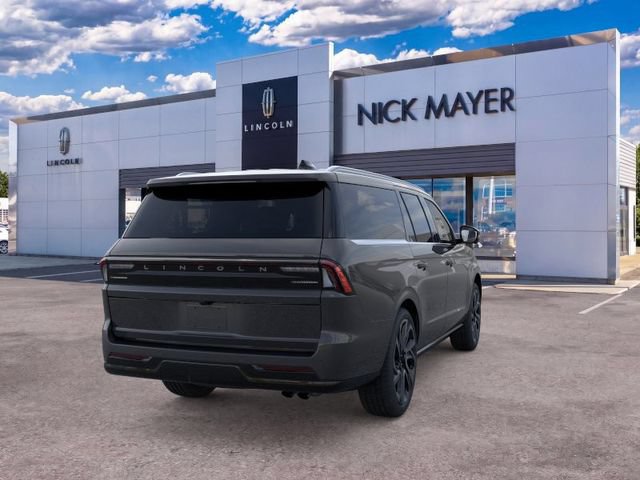 New 2026 Lincoln Navigator L Reserve AWD/4WD image 9