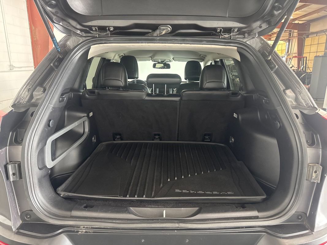 Used 2016 Jeep Cherokee Trailhawk w/ Leather Interior Group image 17