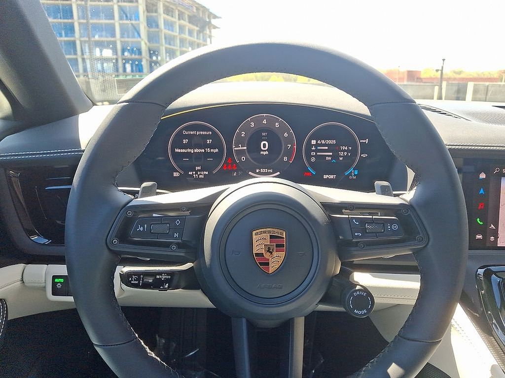 Used 2025 Porsche Panamera 4 image 22