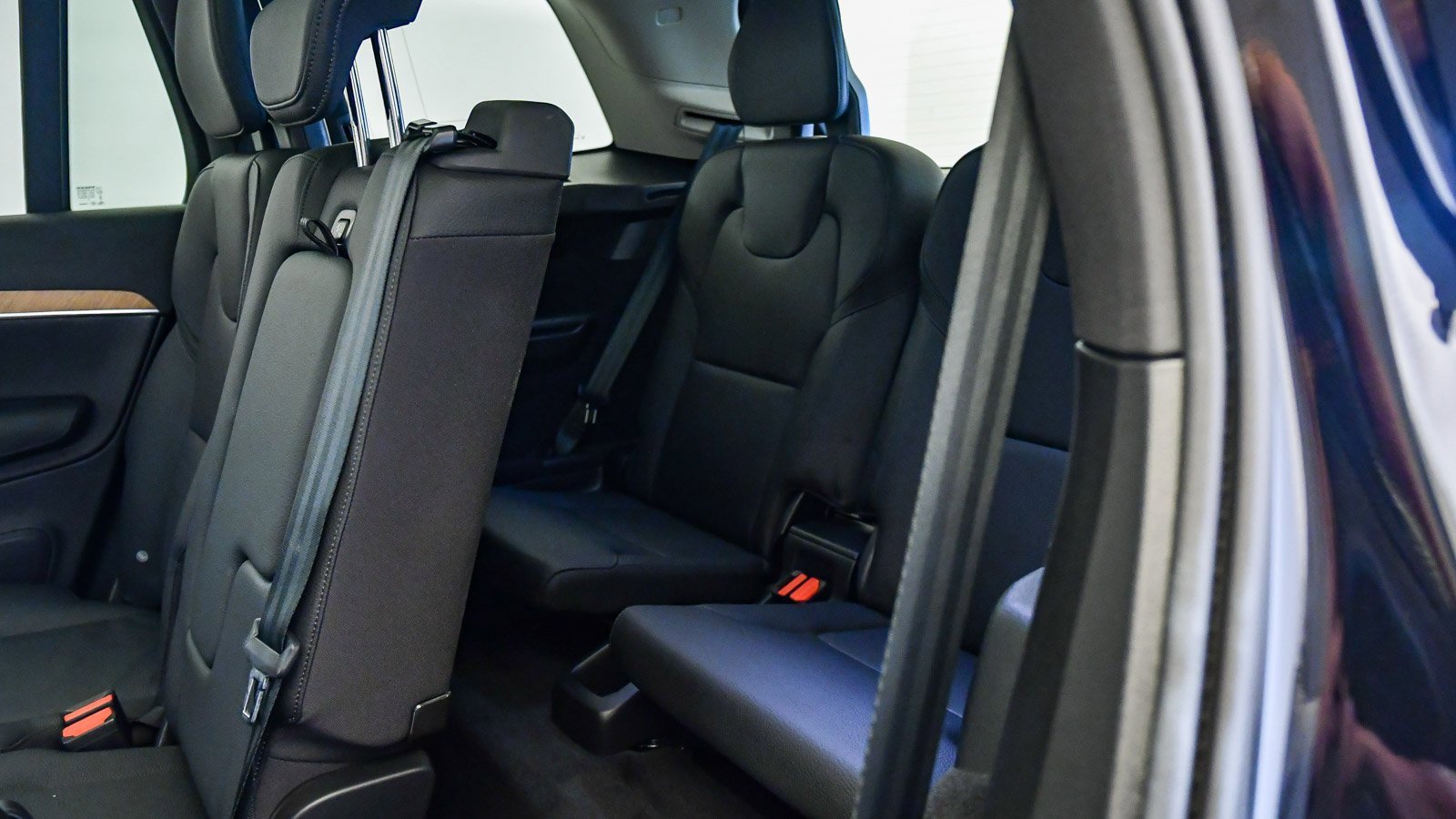 Certified 2025 Volvo XC90 B6 Ultra image 22