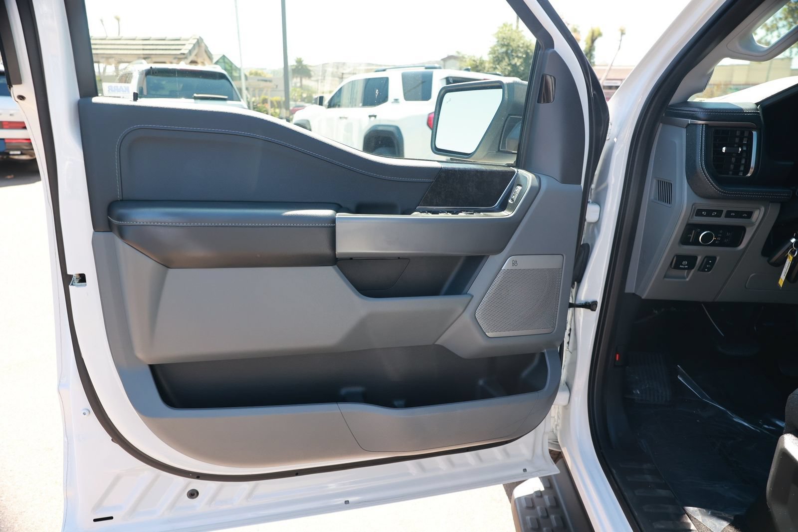 Used 2024 Ford F150 Lightning Flash AWD/4WD image 20