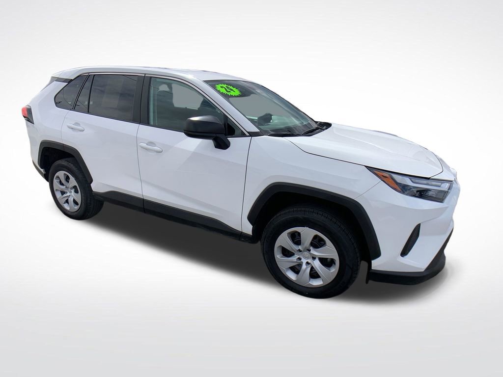 Used 2024 Toyota RAV4 LE image 8