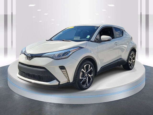 Used 2021 Toyota C-HR XLE image 3