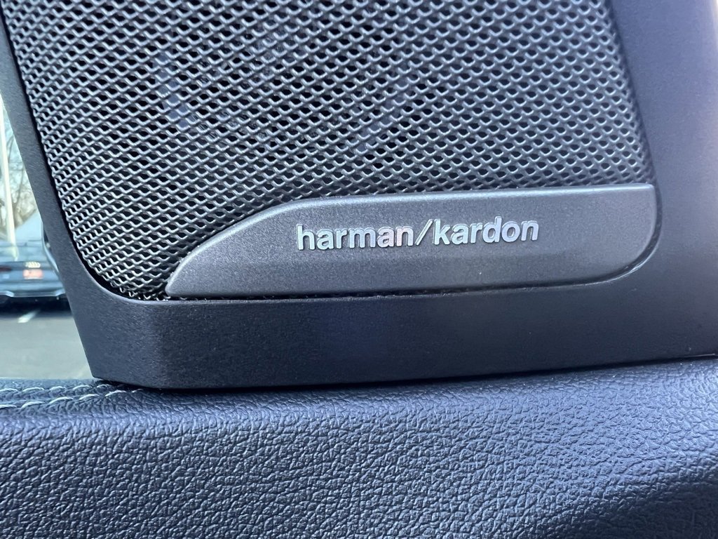 Used 2020 BMW X5 xDrive40i w/ Executive Package image 19