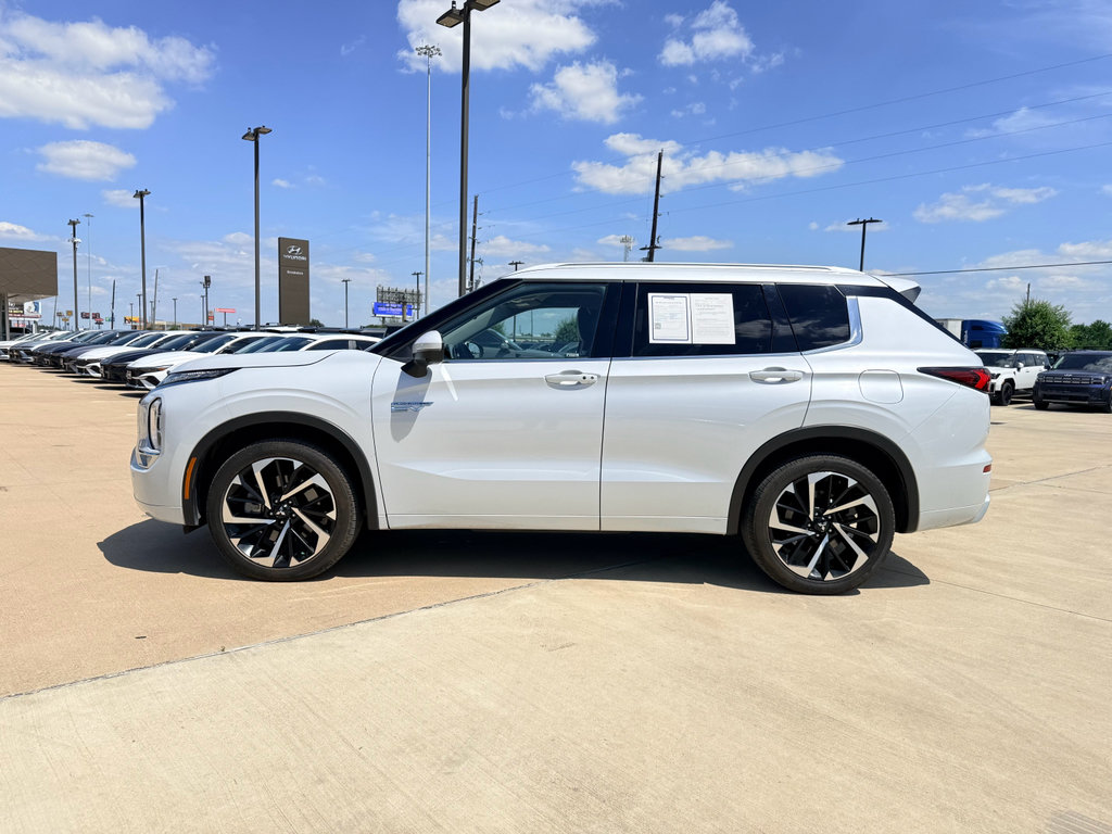 Used 2024 Mitsubishi Outlander SEL AWD/4WD image 8