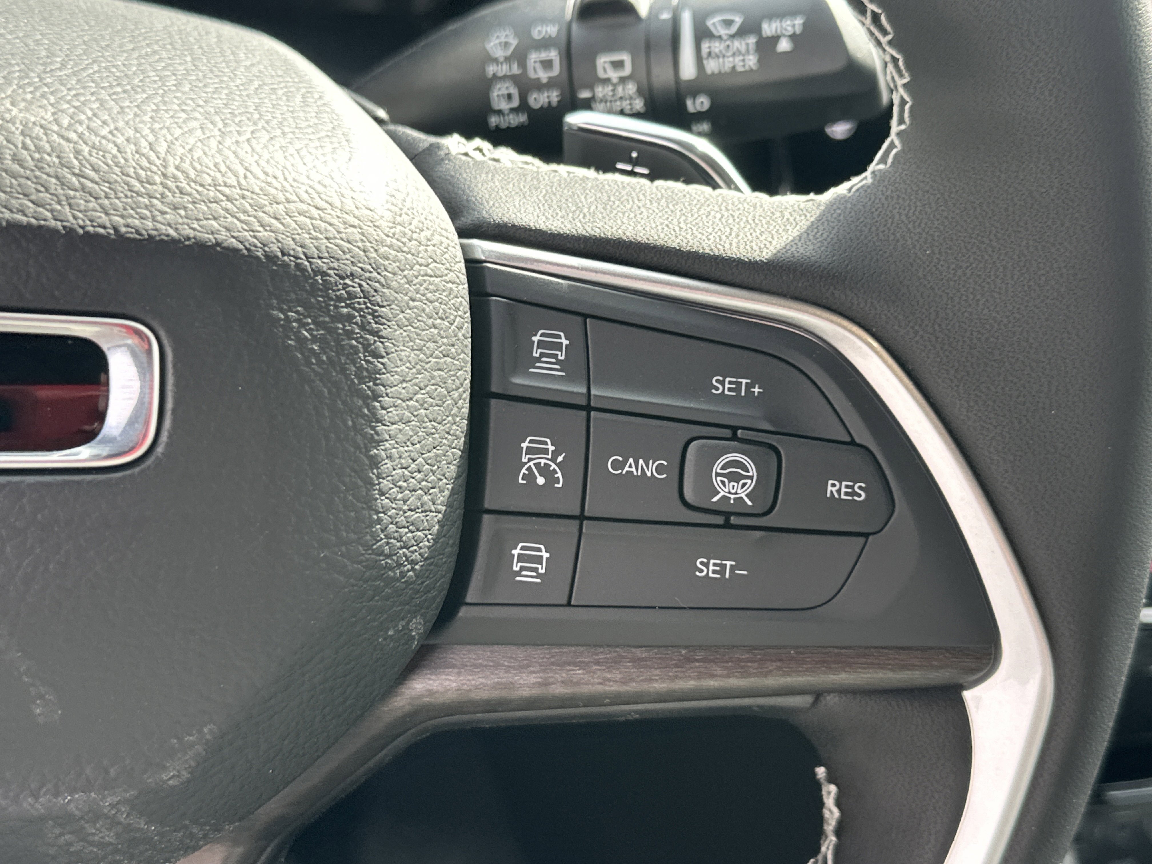 New 2026 Jeep Grand Cherokee L Limited image 10