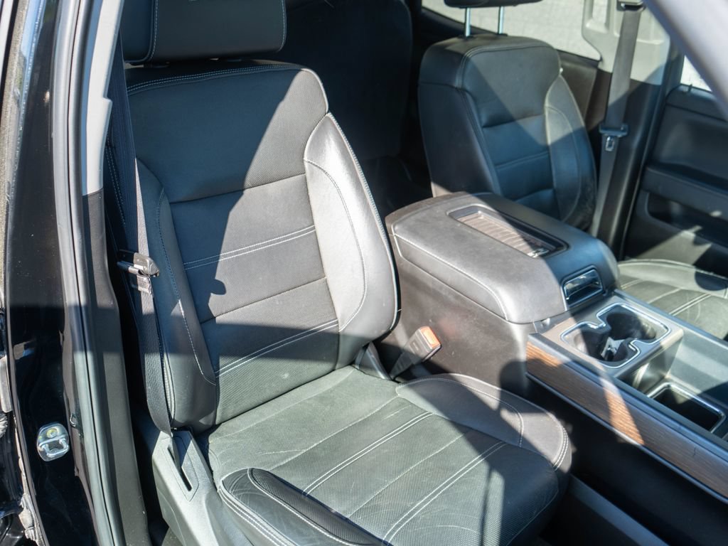 Used 2018 GMC Sierra 2500 Denali AWD/4WD image 9