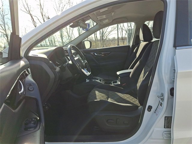 Used 2022 Nissan Rogue Sport SV image 13