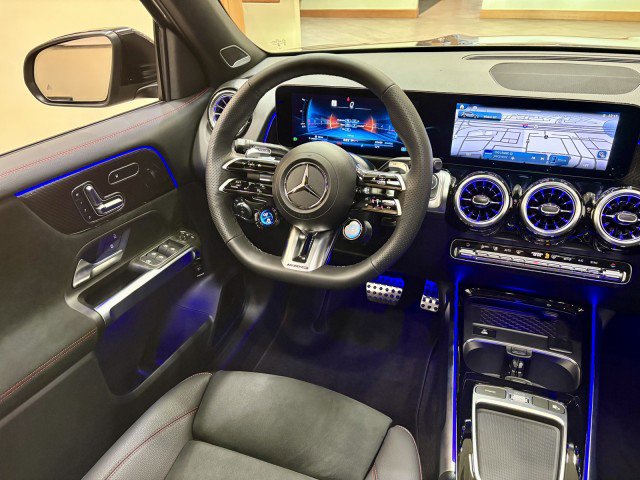 New 2025 Mercedes-Benz GLB 35 AMG 4MATIC image 10