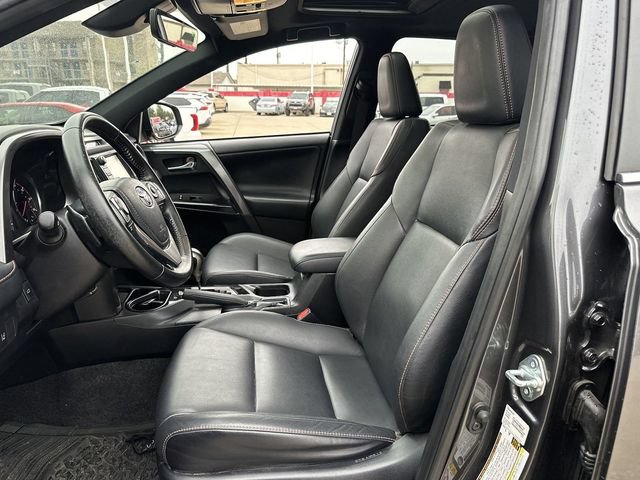 Used 2018 Toyota RAV4 SE w/ Power Extra Value Package FWD image 26