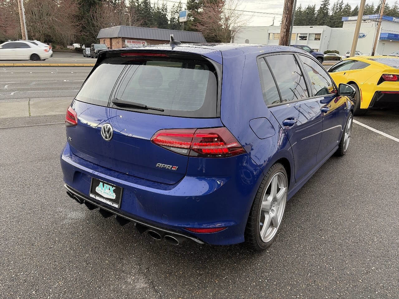 Used 2017 Volkswagen Golf R 4-Door image 11