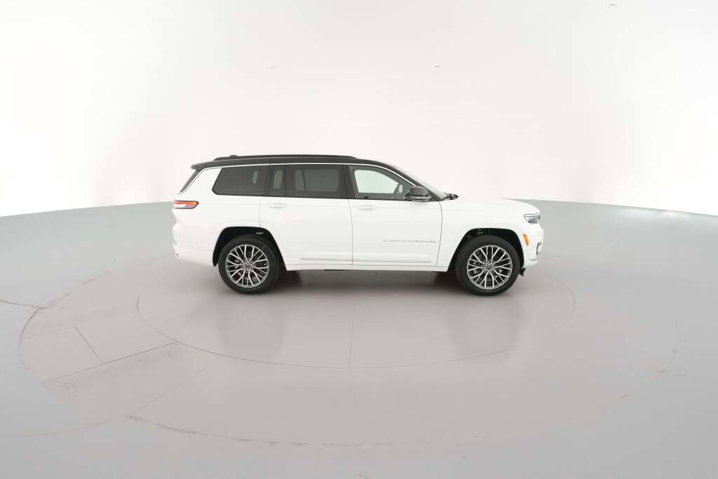 New 2025 Jeep Grand Cherokee L Summit image 14