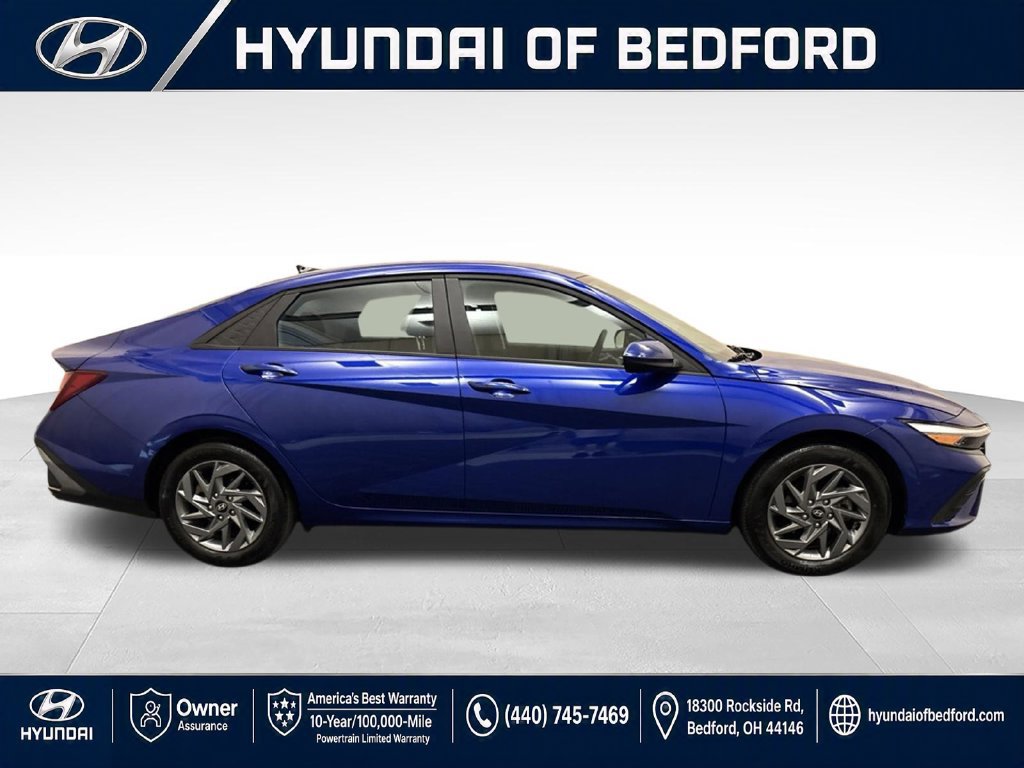 Used 2024 Hyundai Elantra SEL FWD image 4