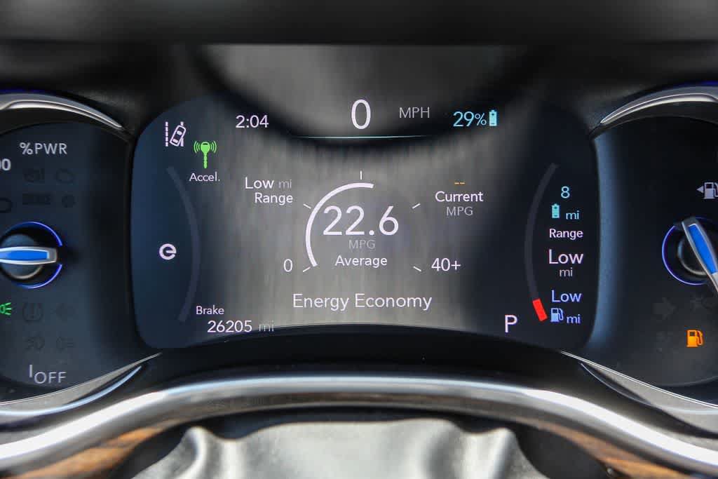 Used 2022 Chrysler Pacifica Pinnacle FWD image 25