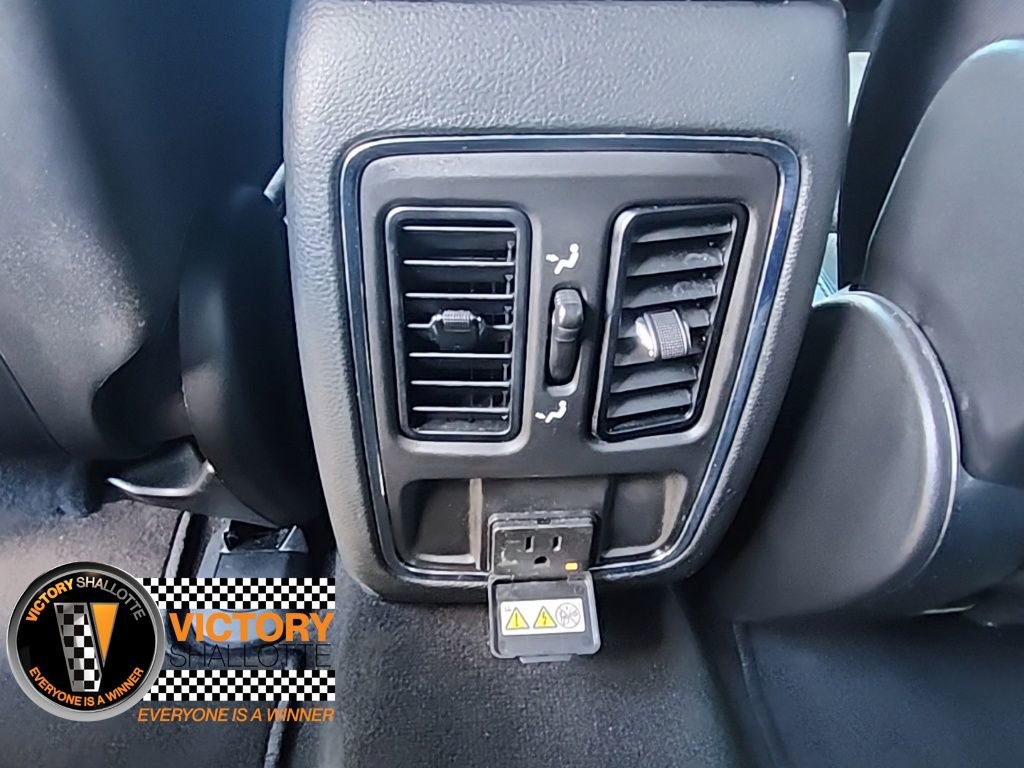 Certified 2022 Jeep Grand Cherokee Laredo X image 22