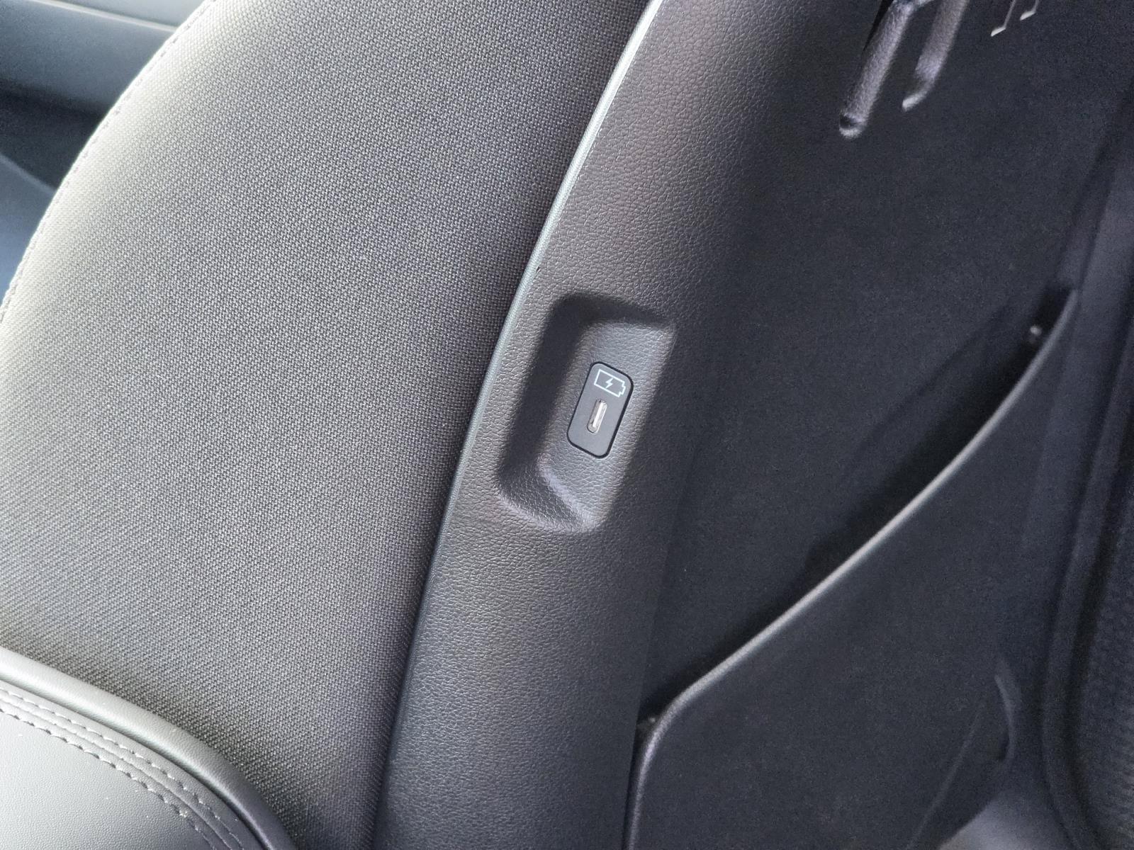 New 2027 Hyundai Santa Fe SE FWD image 12
