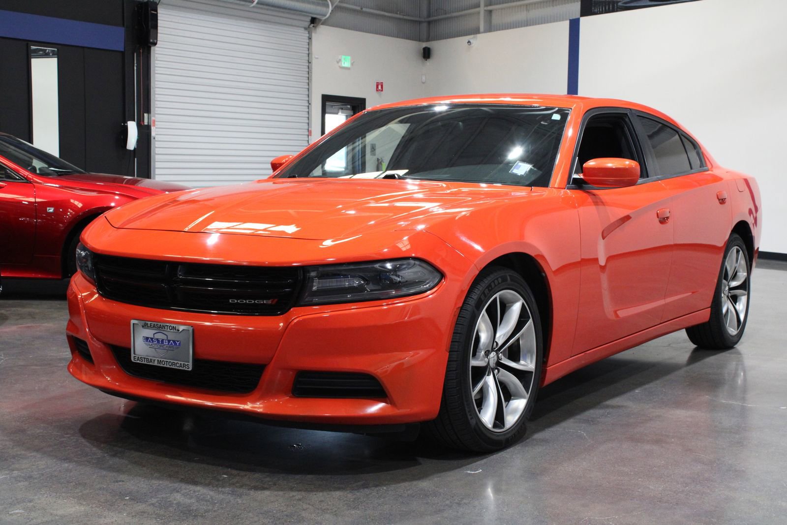 Used 2019 Dodge Charger SXT image 8