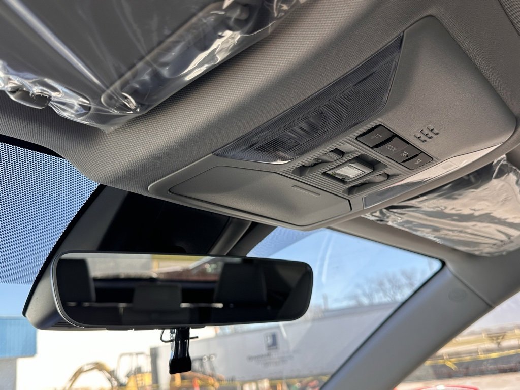 New 2025 Toyota RAV4 Limited image 32