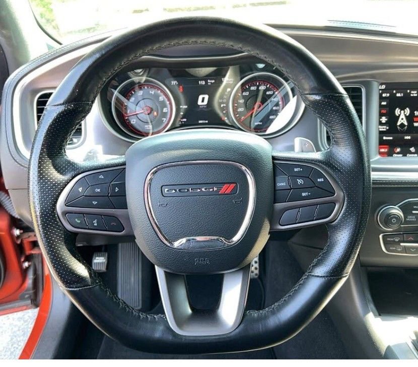 Used 2022 Dodge Charger Scat Pack image 4