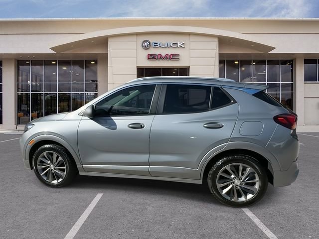 Used 2023 Buick Encore GX Select w/ Sport Touring Package image 9