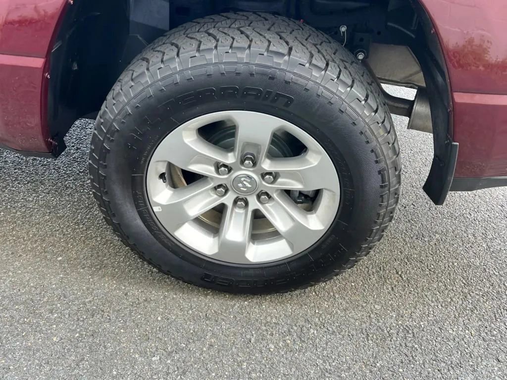 Used 2024 RAM 1500 Laramie RWD image 36