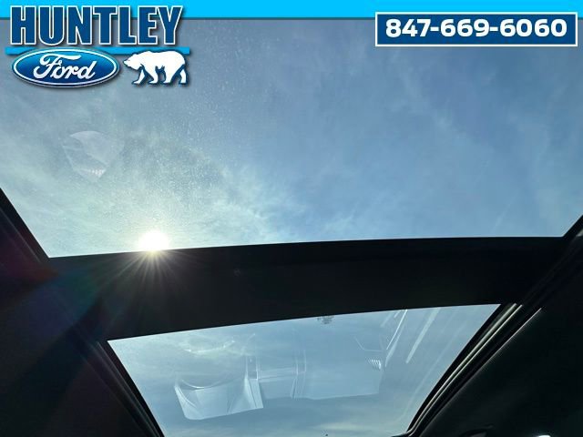 Used 2022 Ford Edge ST w/ Equipment Group 401A AWD/4WD image 14