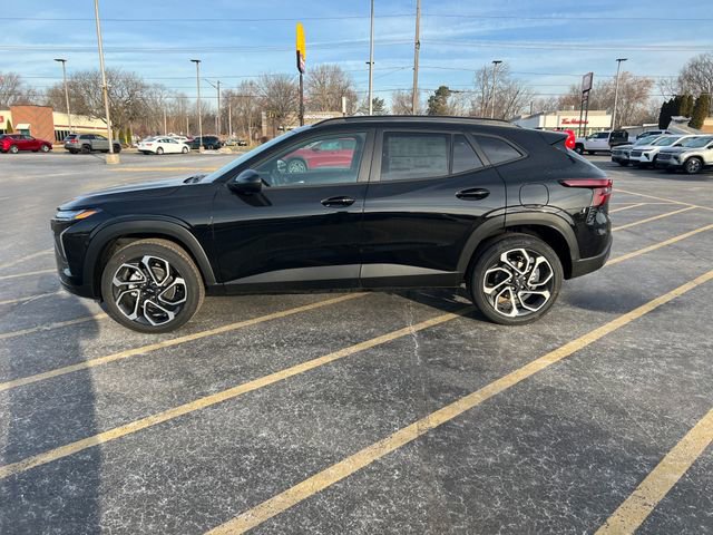 New 2026 Chevrolet Trax RS w/ Sunroof Package image 2