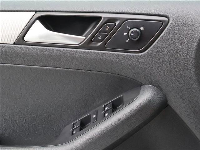 Used 2017 Volkswagen Jetta S FWD image 12