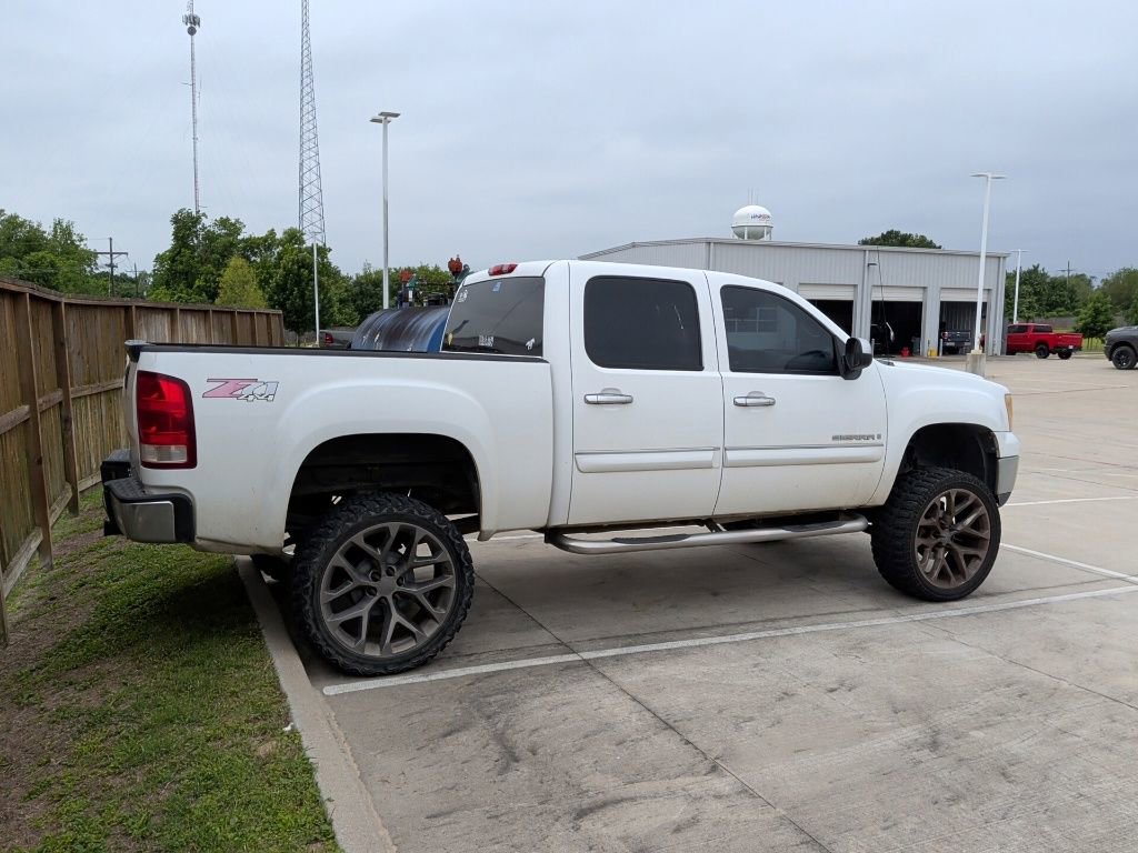 Used 2009 GMC Sierra 1500 SLE w/ Regional Value Package AWD/4WD image 7