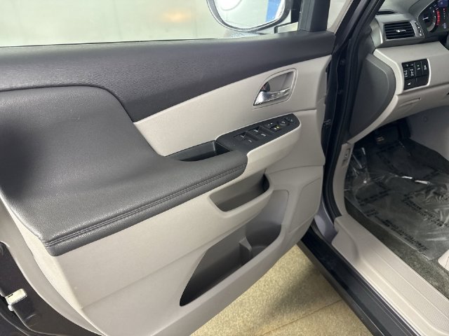 Used 2016 Honda Odyssey EX-L image 20
