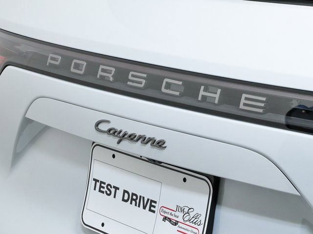 Used 2023 Porsche Cayenne image 38