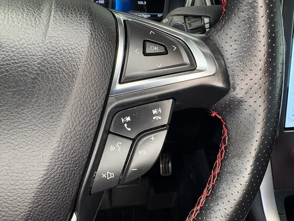 Used 2021 Ford Edge ST-Line AWD/4WD image 16