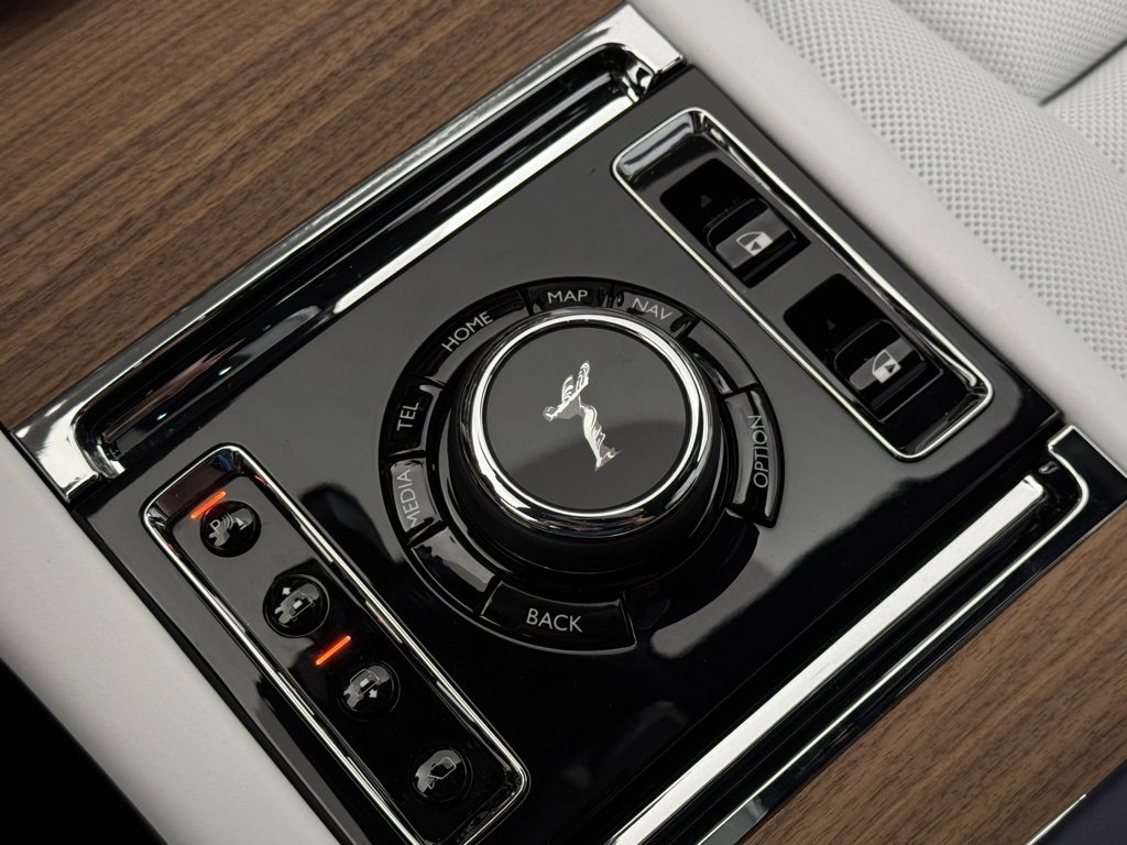 New 2025 Rolls-Royce Ghost image 21