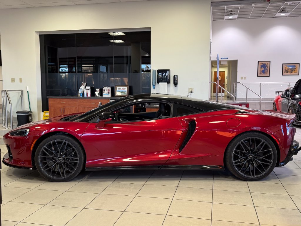Used 2025 McLaren GTS RWD image 42