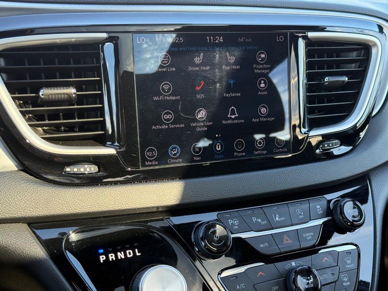 Used 2020 Chrysler Pacifica Touring-L Plus w/ Advanced Safetytec Group FWD image 22