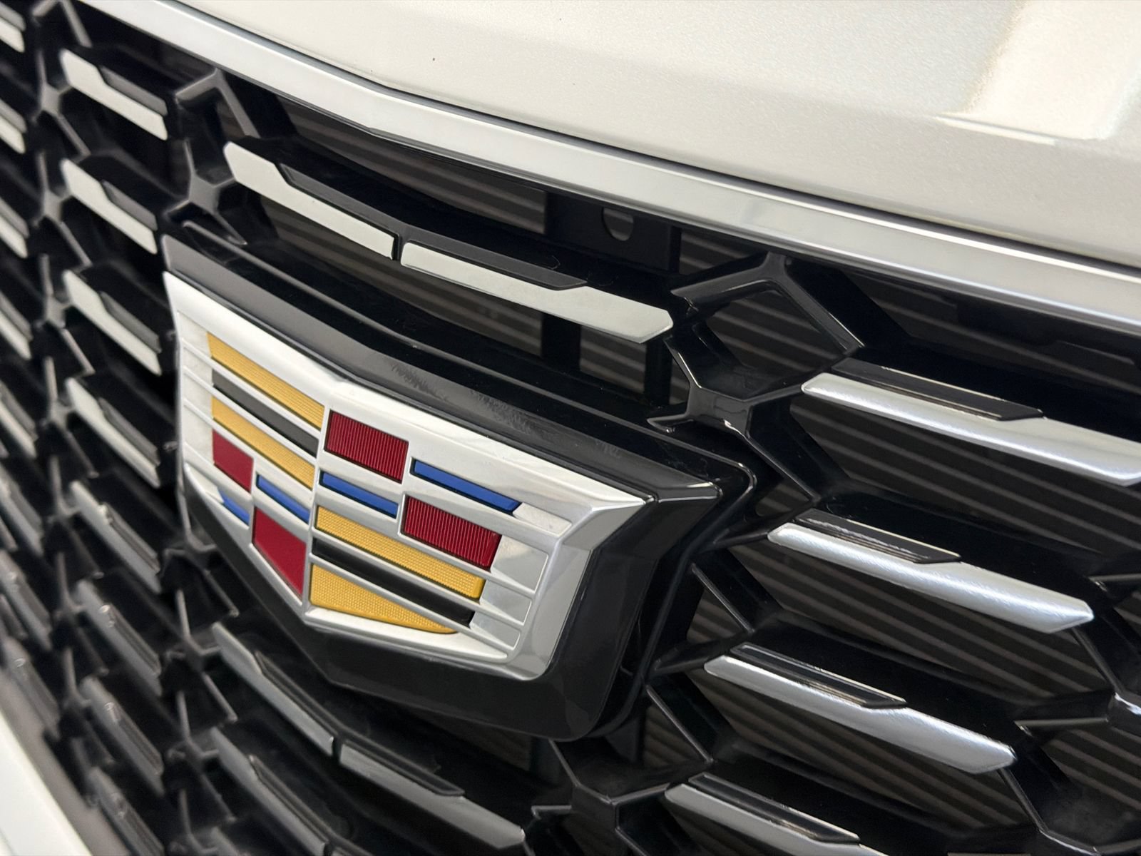 Used 2022 Cadillac XT4 Luxury w/ Cold Weather Package AWD/4WD image 15