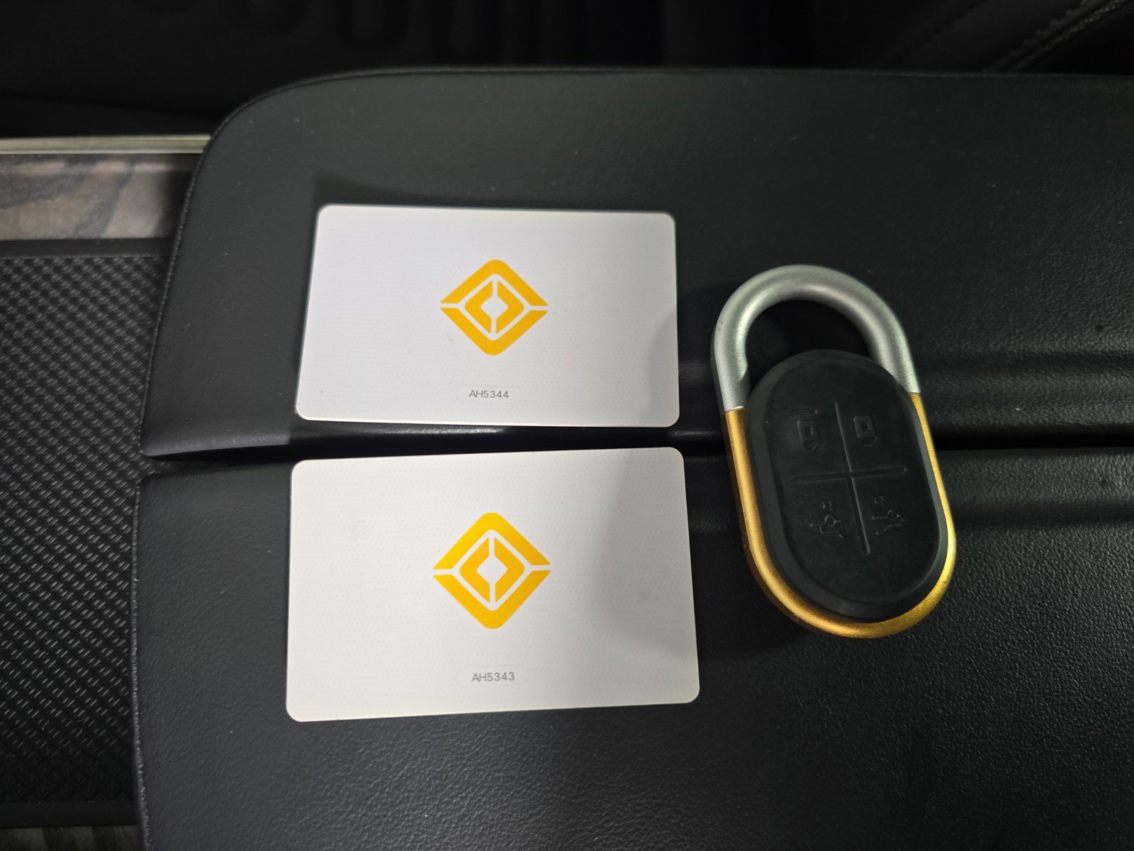 Used 2023 Rivian R1T Adventure image 29